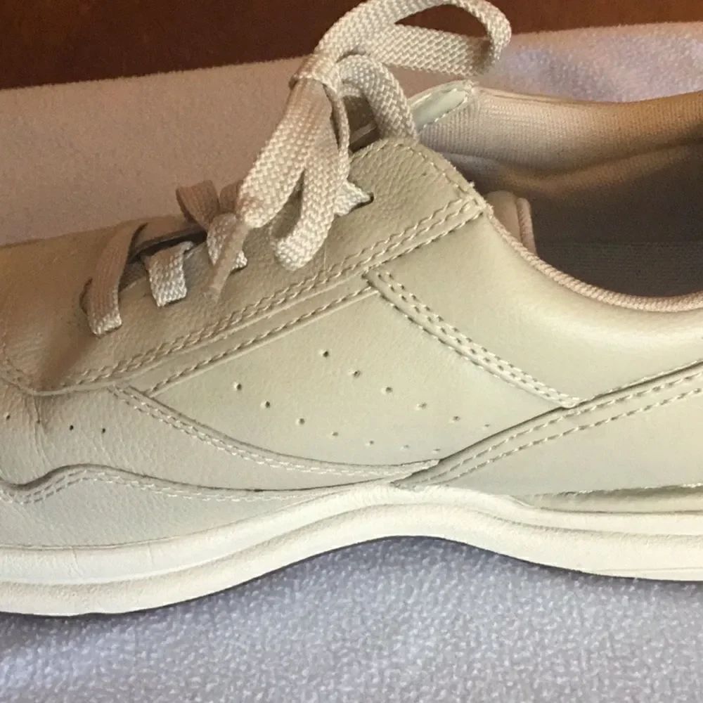ROCKPORT PROWALKER in size 11 - Picture 15 of 16